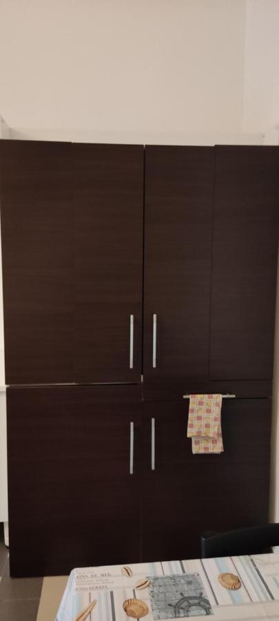 La Casa Di Periferia Apartment Бари Екстериор снимка