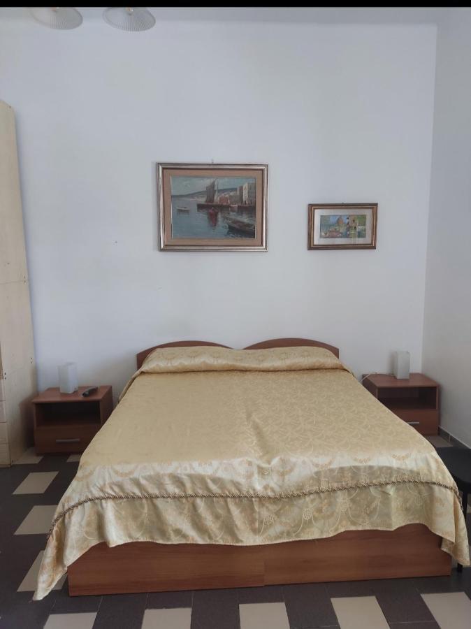 La Casa Di Periferia Apartment Бари Екстериор снимка